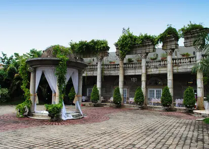 Royale Emelina